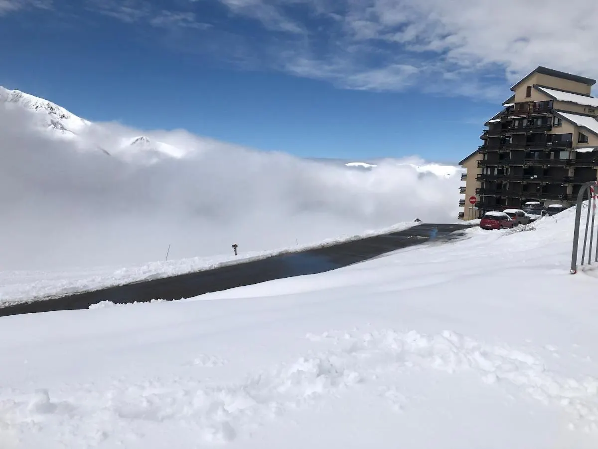 Apartamento Plein Sud Saint-Aventin 0*,  Francia