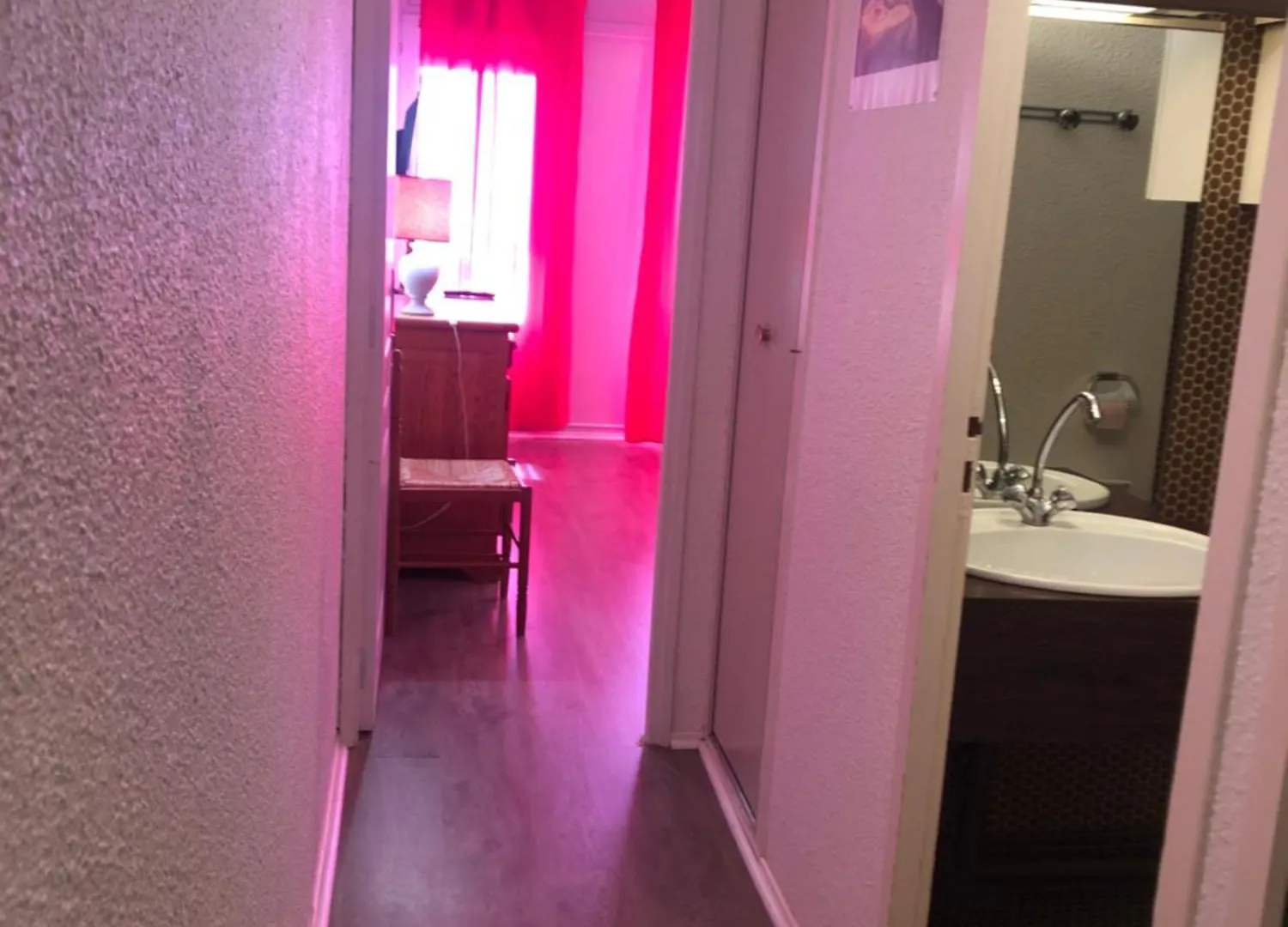 Plein Sud Apartment Saint-Aventin 0*,  France